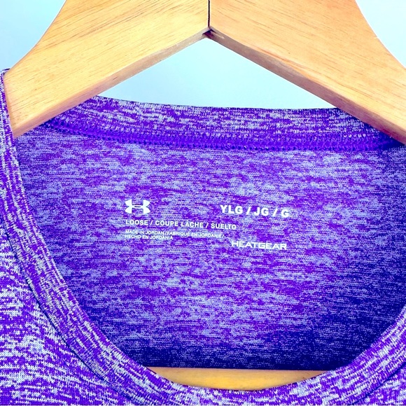 Under Armour youth rash guard, like new condition. - Picture 2 of 4